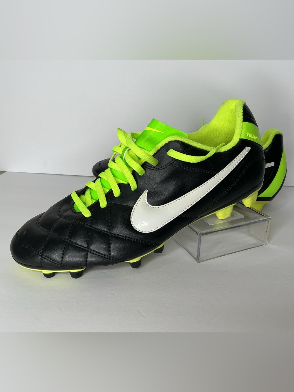 Nike Tiempo Soccer Cleats Black Yellow Sz 10.5 Men